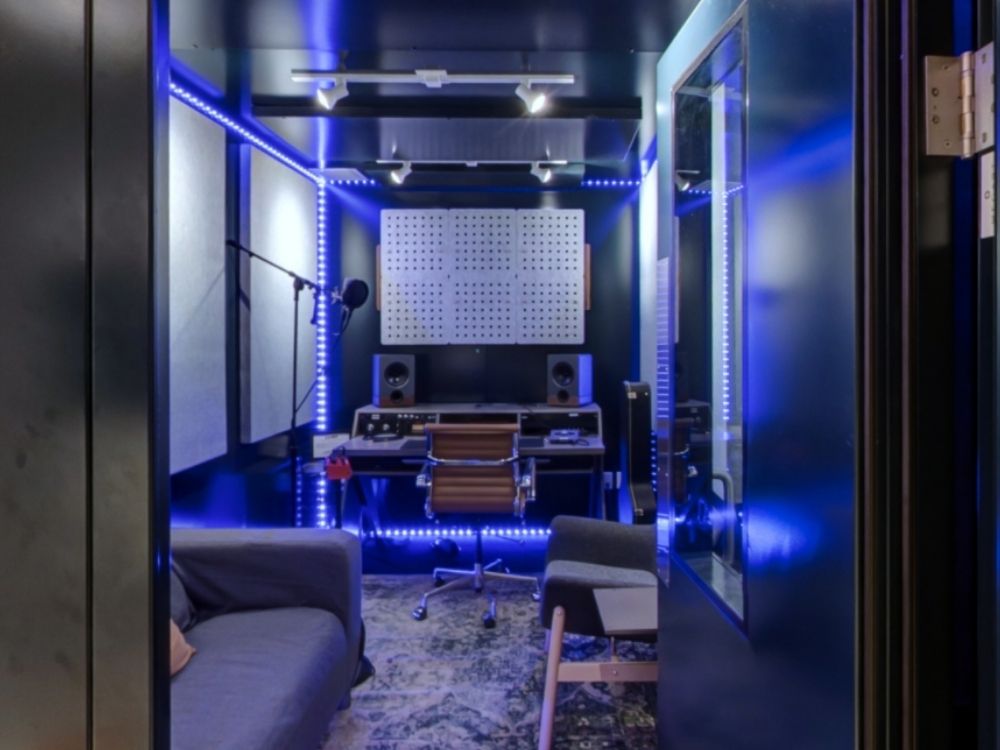 16 Sound Booths for L.A. Music Production 1000 x 750 (8)